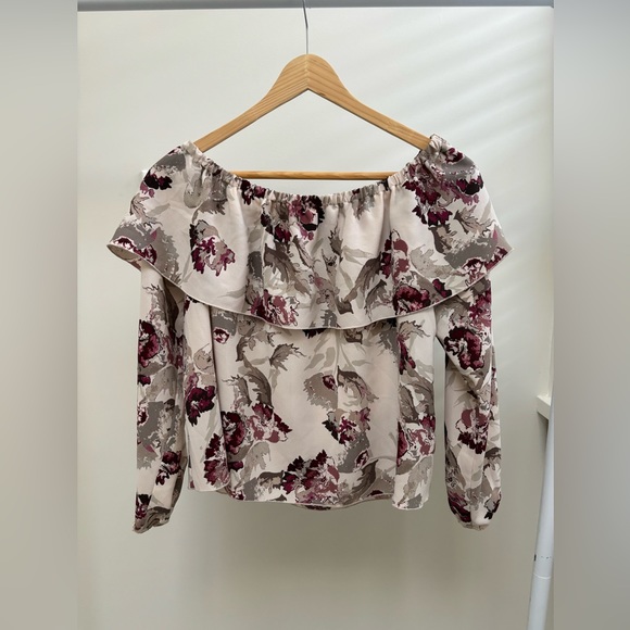 Aritzia Wilfred Floral Off the Shoulder Blouse - Picture 1 of 4